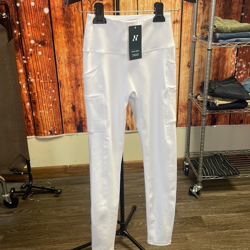 NWT Halara leggings